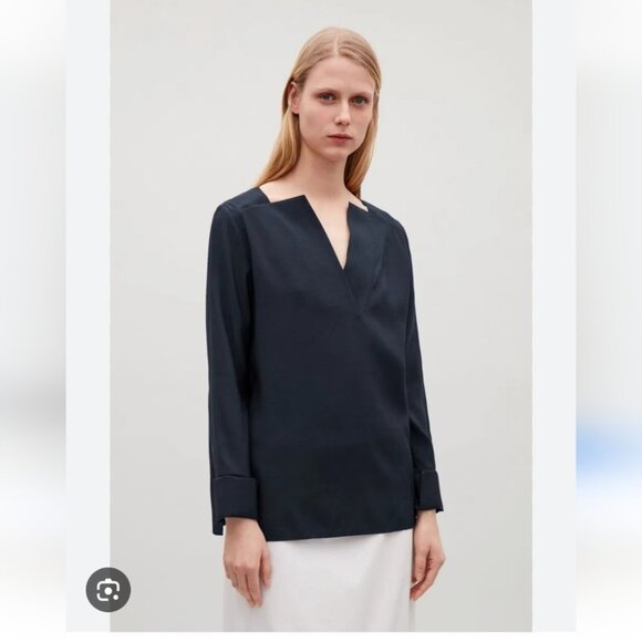*SOLD* COS | Turn-up Cuffs Drape Blouse Navy Sz 2 - Picture 1 of 6